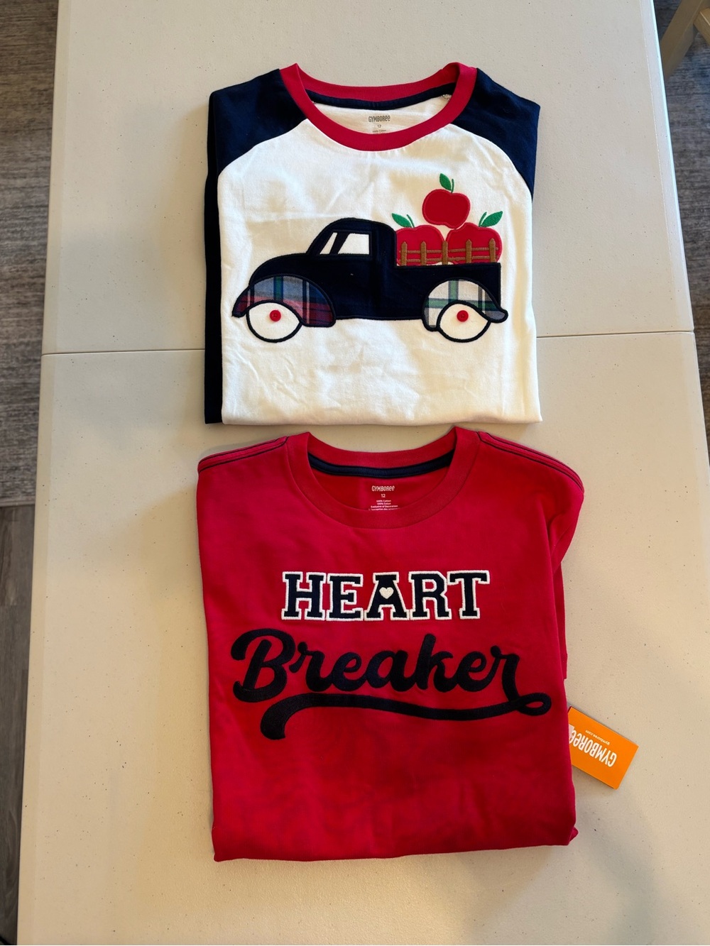 Set/2 Gymboree Red Heartbreaker Sweatshirt & Navy-White Apple Truck Tee Set